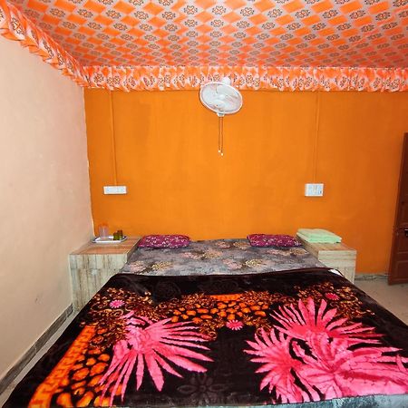 Rann Viram Homestay Dhordo Ngoại thất bức ảnh