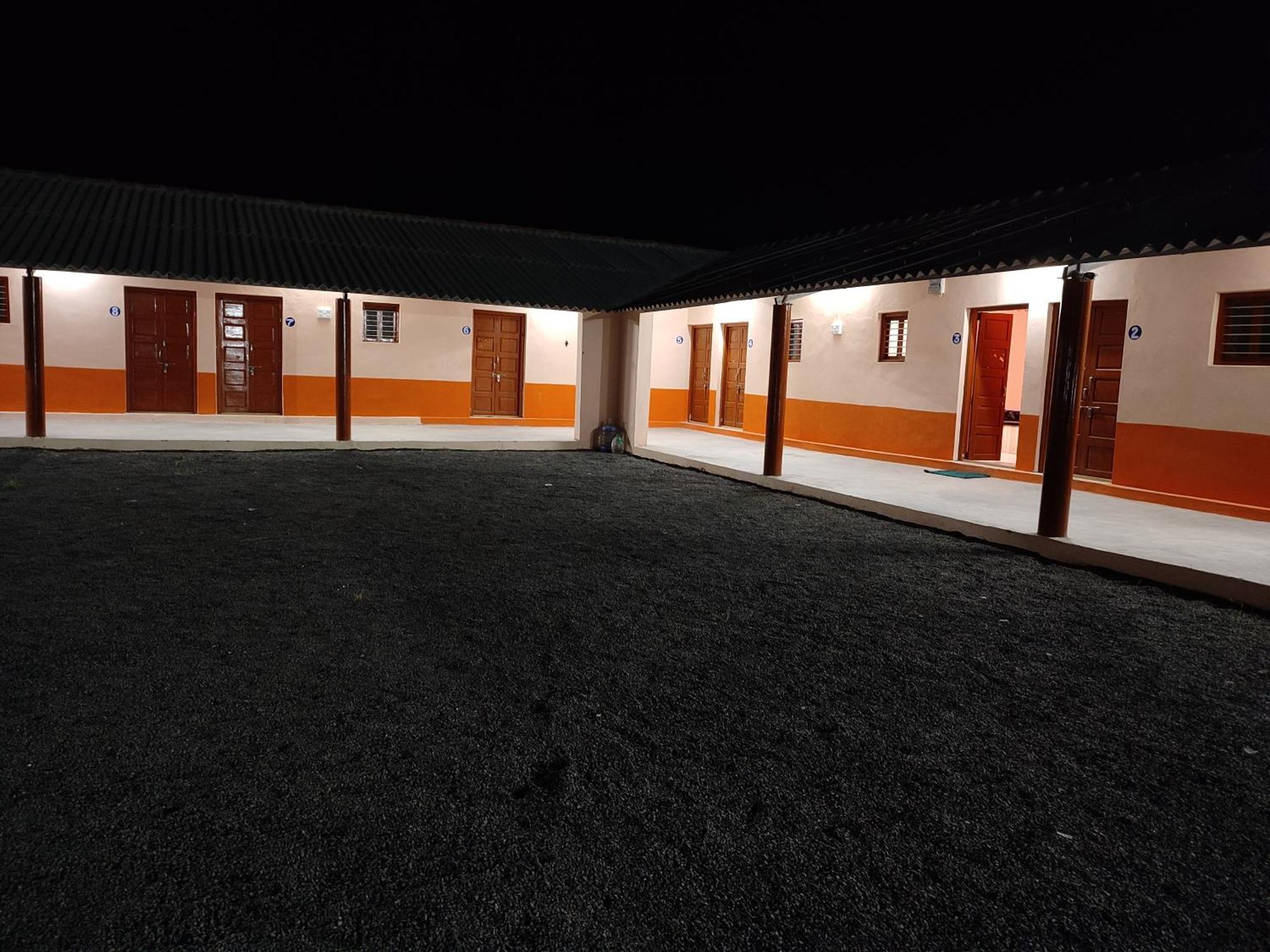 Rann Viram Homestay Dhordo Ngoại thất bức ảnh