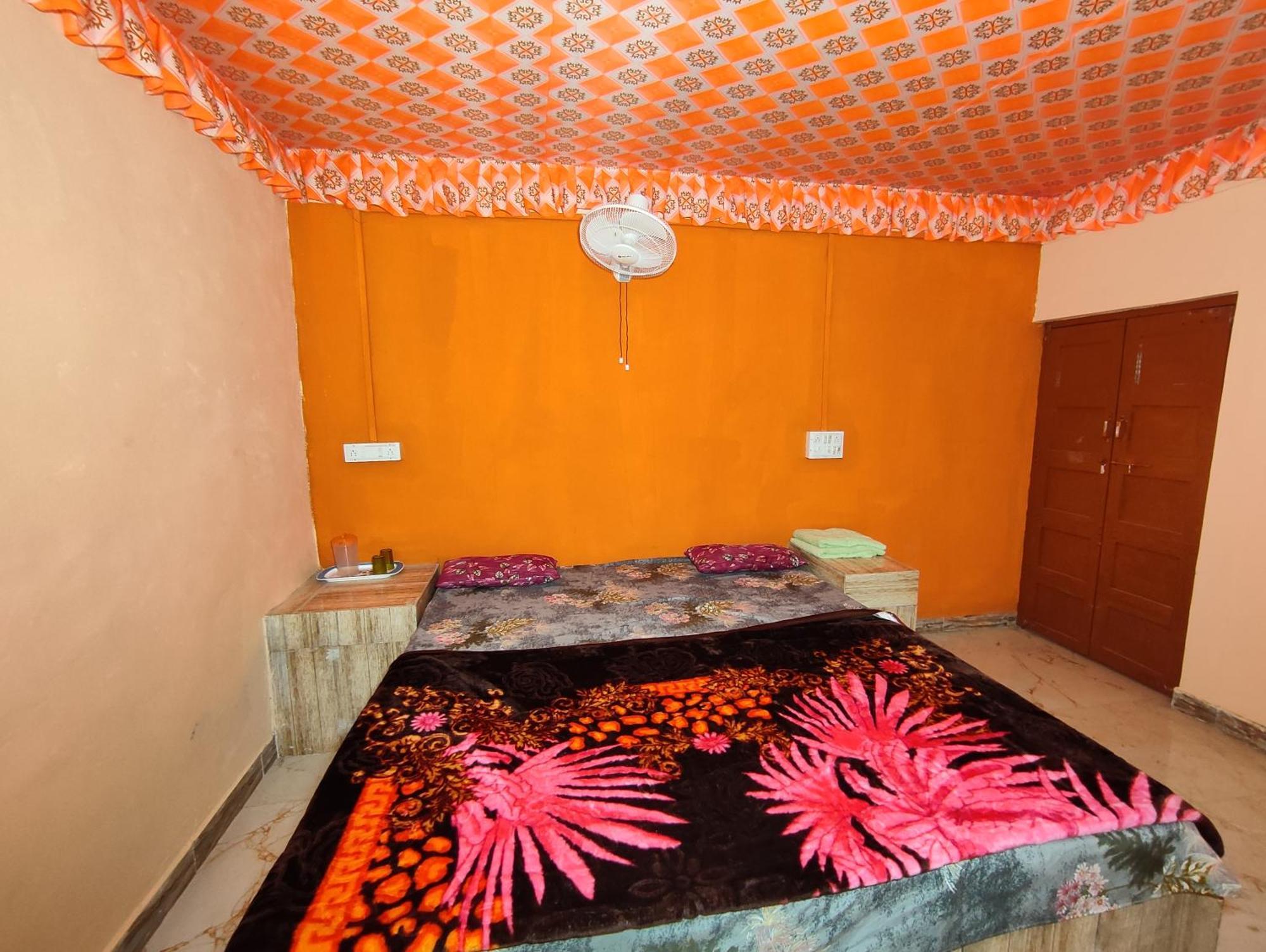 Rann Viram Homestay Dhordo Ngoại thất bức ảnh